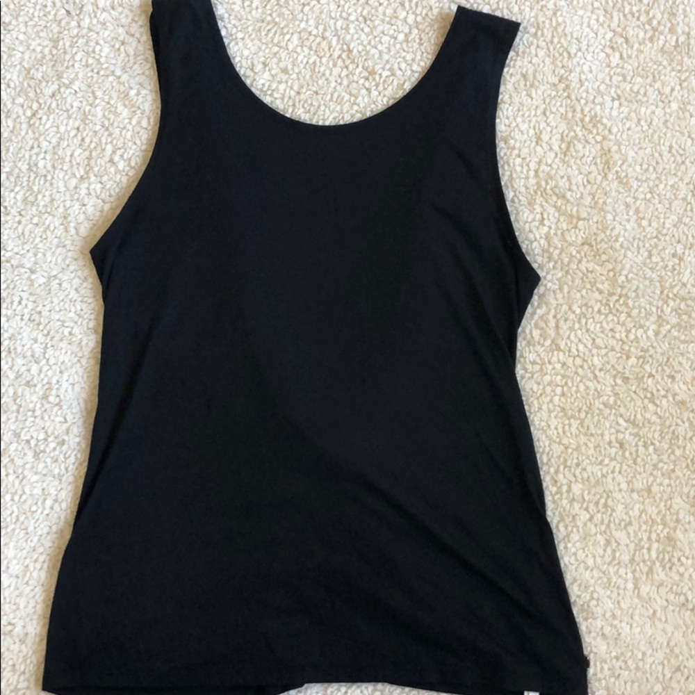 Women’s workout tank